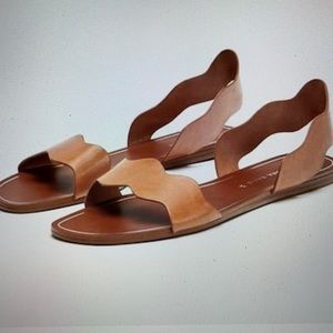 Zara Women’s Tan Leather Flat Sandals